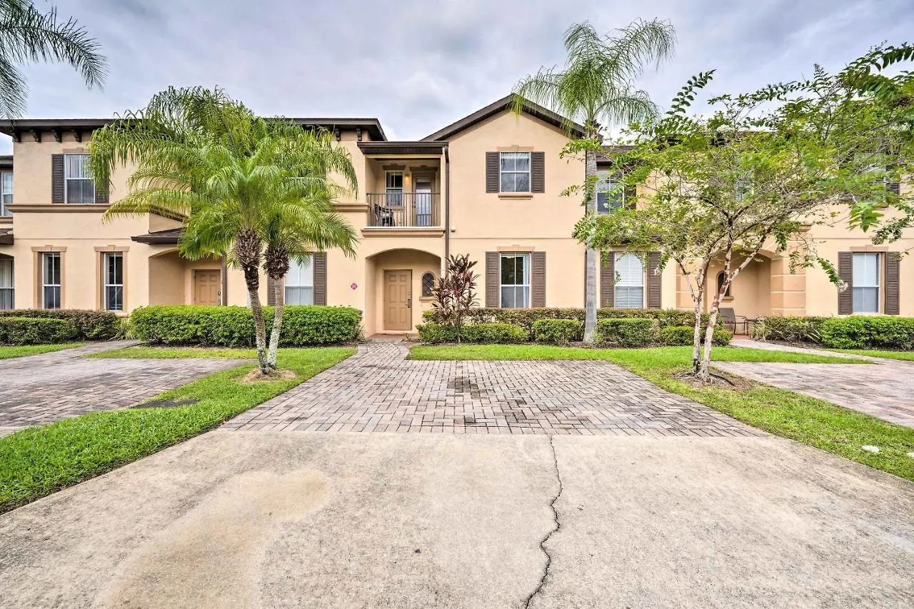 Davenport Resort Townhome About 9 Mi To Disney! Holiday home